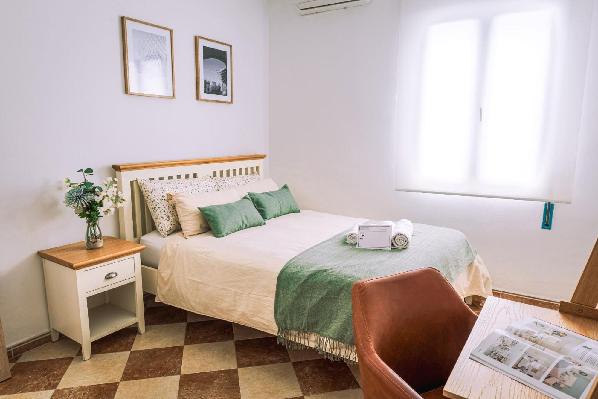 Echo Suites Nervion Севілья Екстер'єр фото