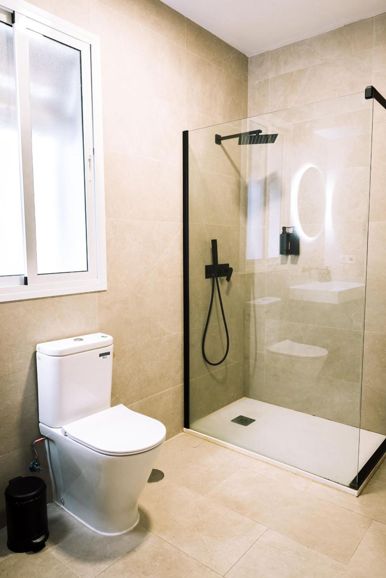 Echo Suites Nervion Севілья Екстер'єр фото