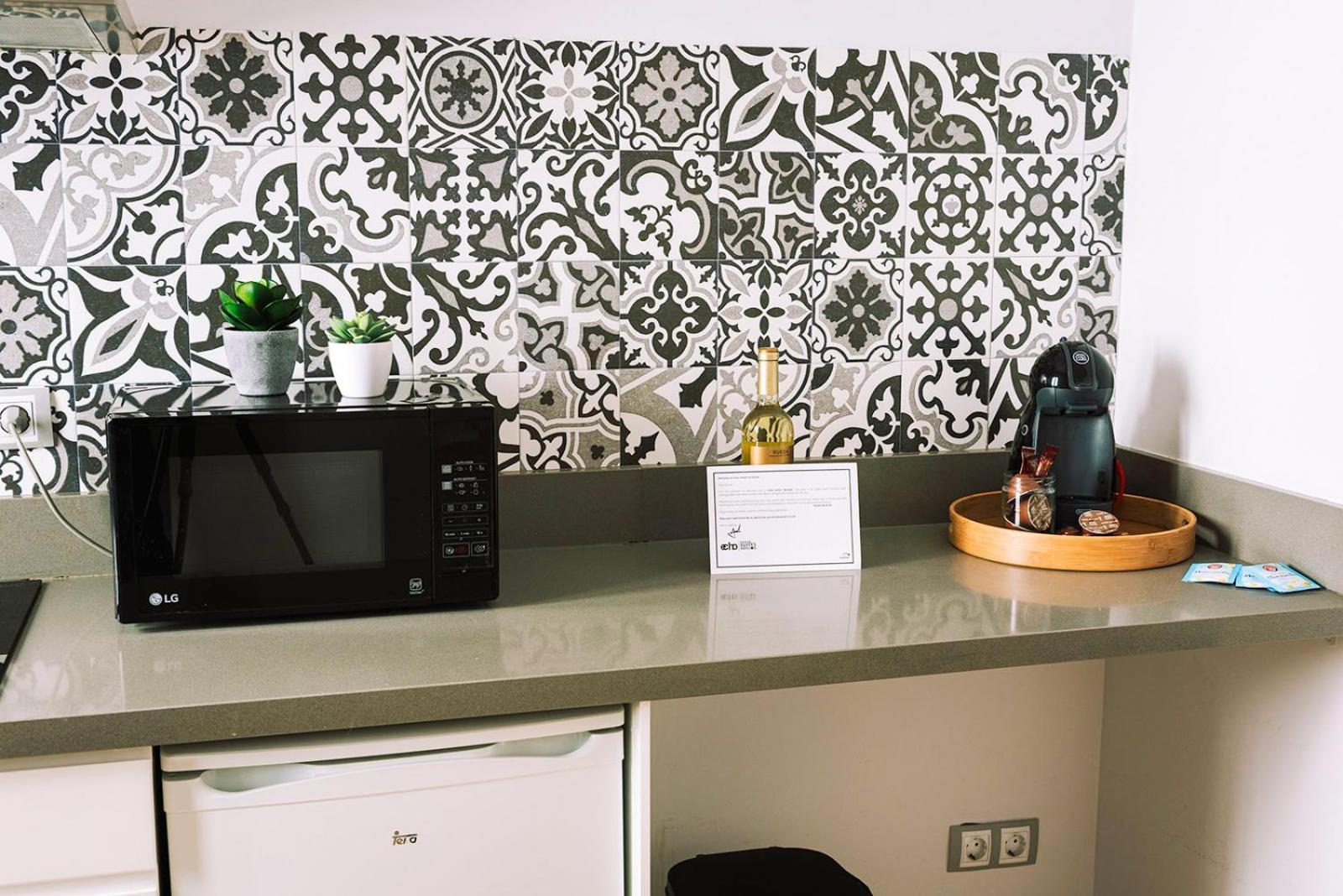 Echo Suites Nervion Севілья Екстер'єр фото